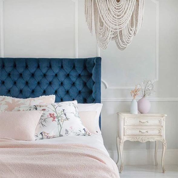 Top 7 Decorating Tips from French Bedroom Stylists